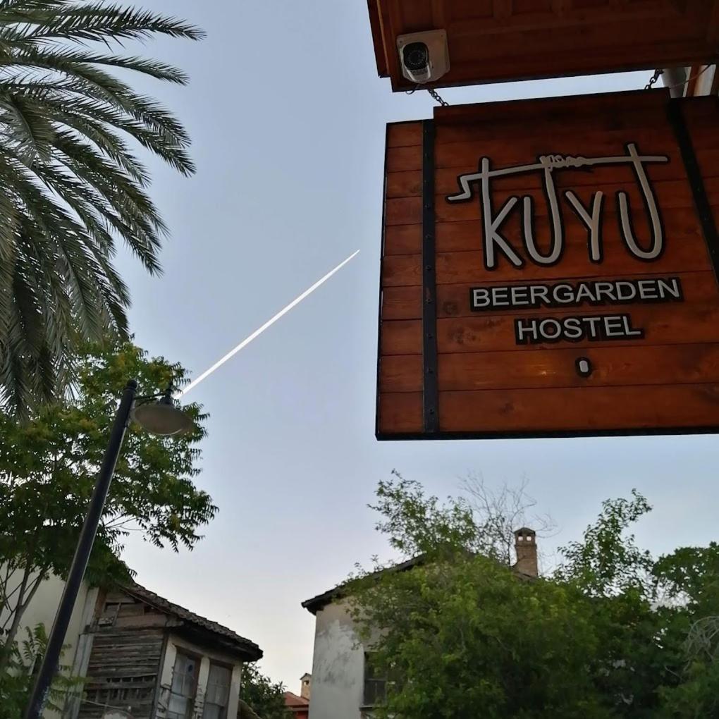 Kuyu Beergarden Hostel Antalya Kültér fotó